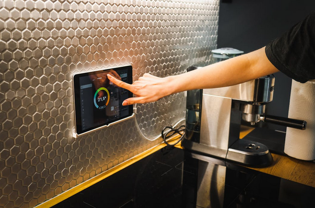 Digital Feng Shui: Balancing Energy in a Smart Home Era